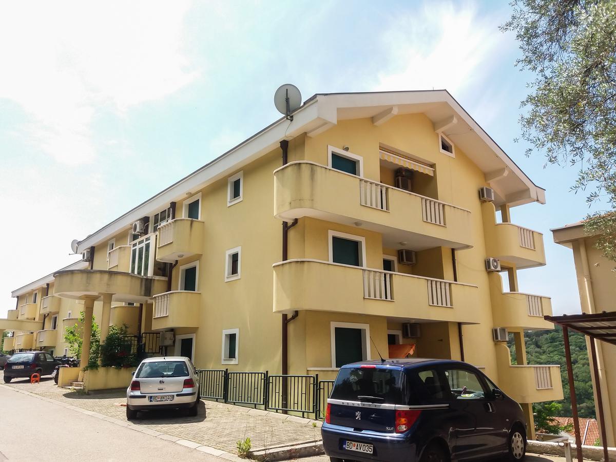Allegro Apartment Sekulic Petrovac Exterior foto